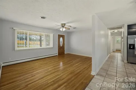 2174 Chester Avenue Morganton NC 28655