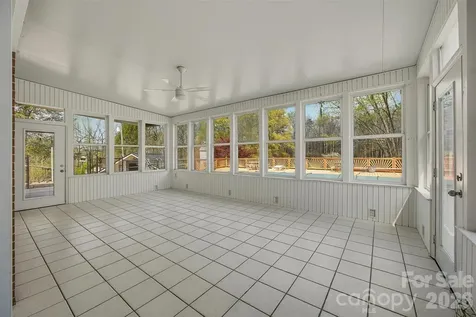 2174 Chester Avenue Morganton NC 28655