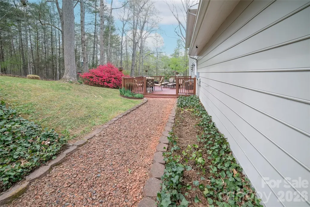 105 Horse Shoe Lane Morganton NC 28655