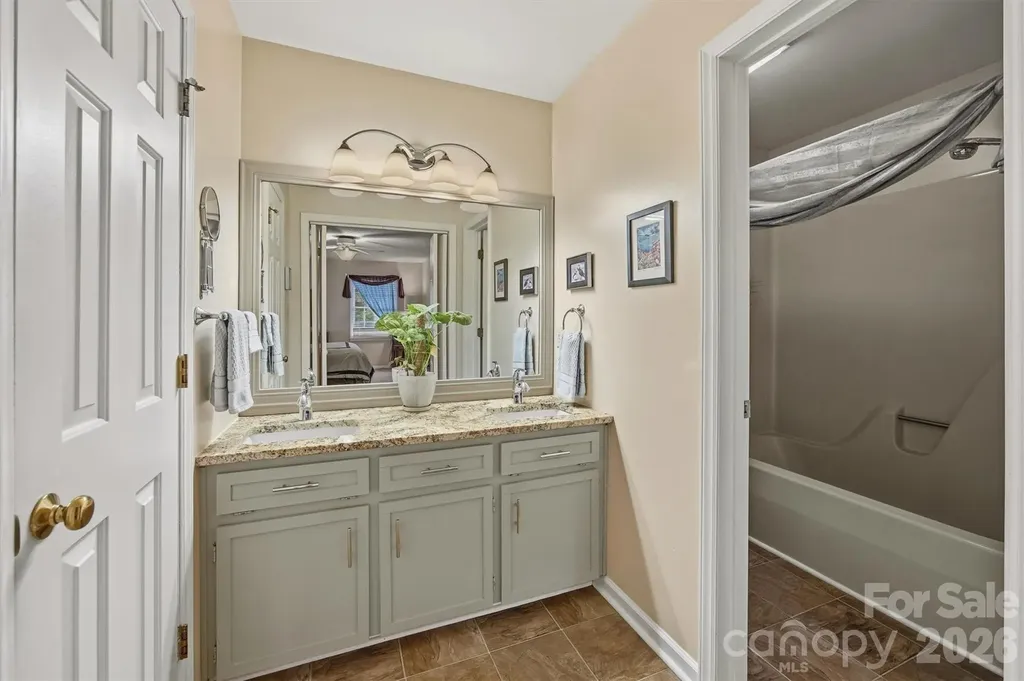 105 Horse Shoe Lane Morganton NC 28655
