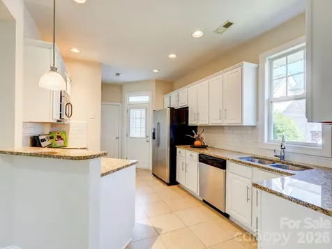2025 Gable Way Lane Matthews NC 28104
