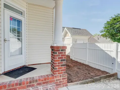 2025 Gable Way Lane Matthews NC 28104