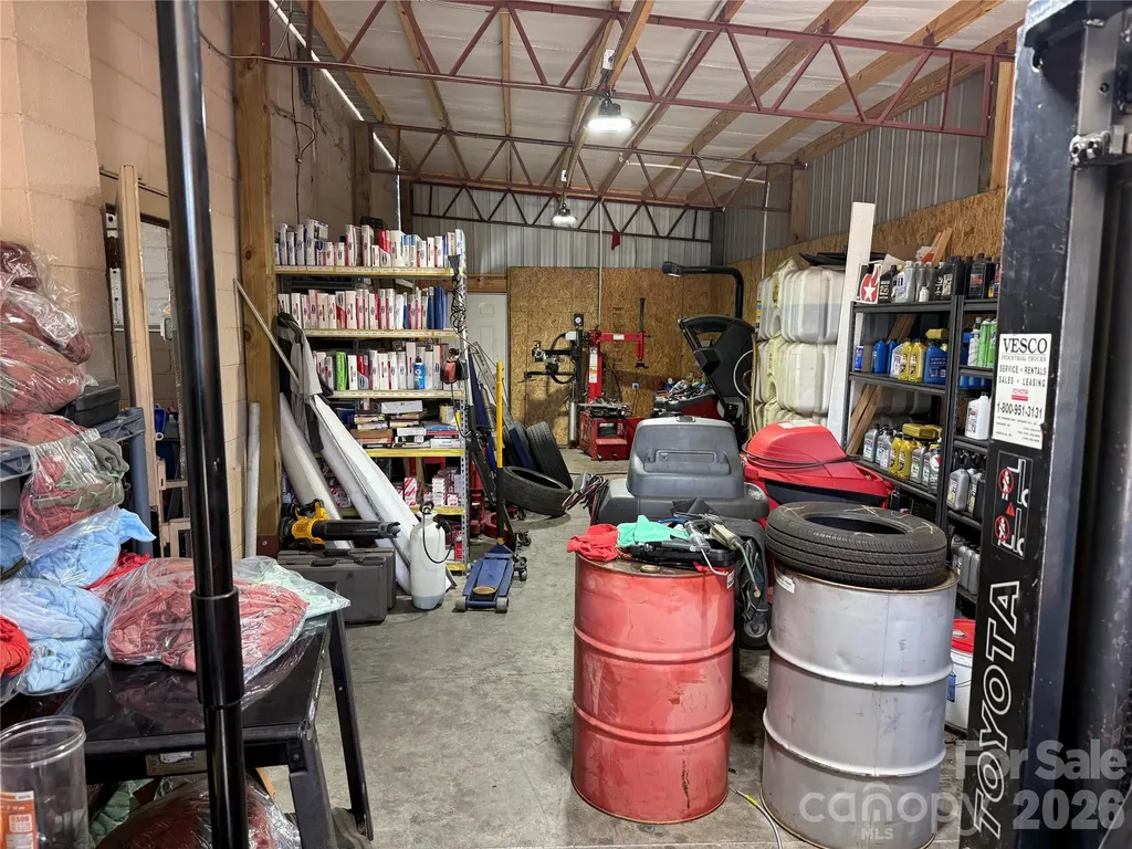 551 Main Street Hudson NC 28638