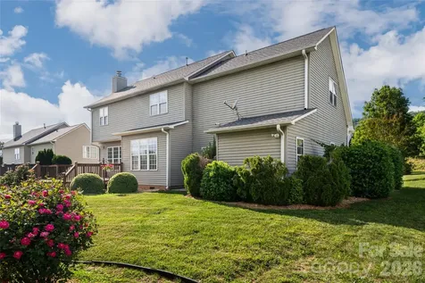 48 Brownstone Court Fletcher NC 28732