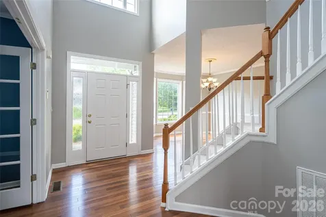48 Brownstone Court Fletcher NC 28732