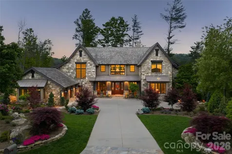 18 Fairsted Drive Asheville NC 28803