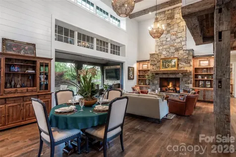 18 Fairsted Drive Asheville NC 28803