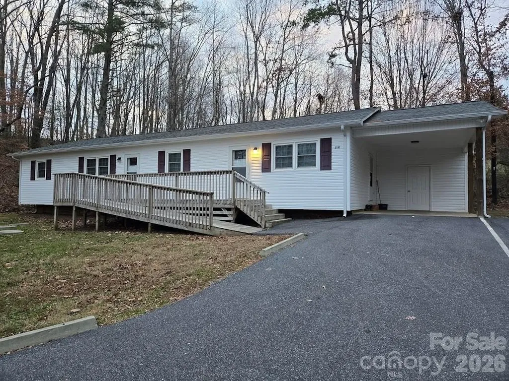 2191 Maple Valley Place Lenoir NC 28645
