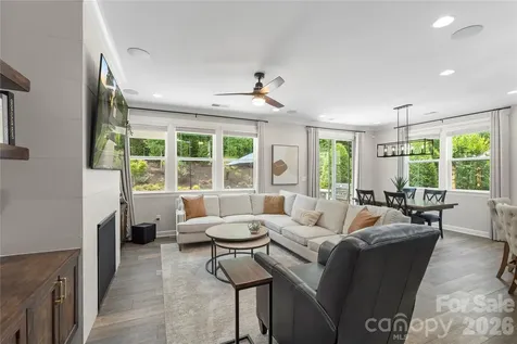445 Sandbar Point Clover SC 29710