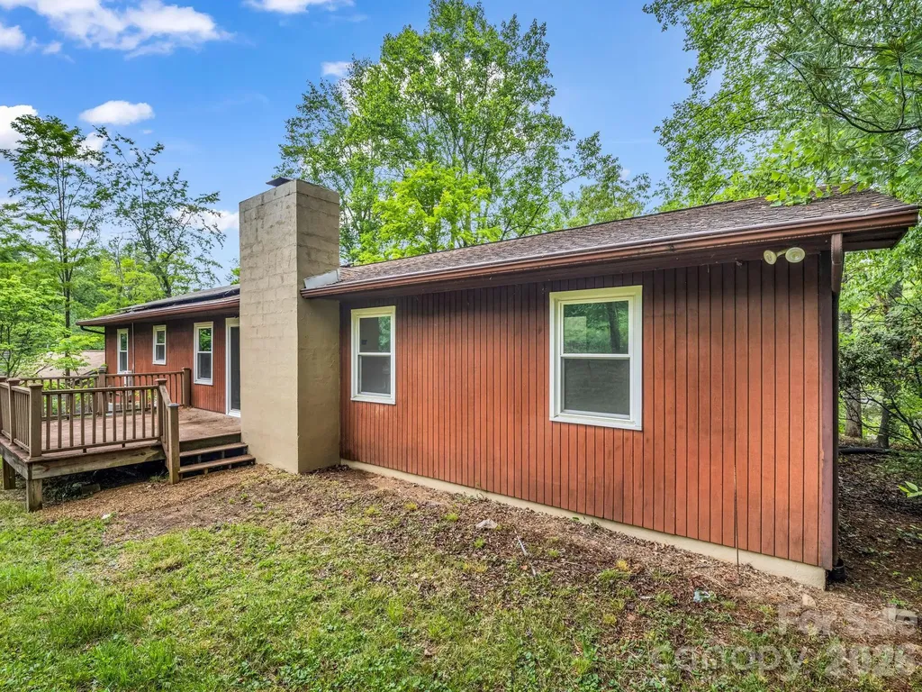 11 Deer Run Drive Asheville NC 28803