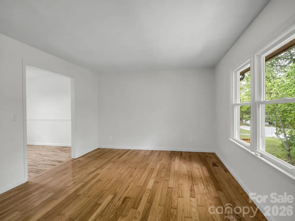 11 Deer Run Drive Asheville NC 28803