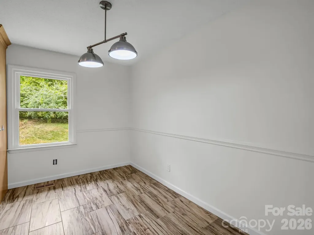 11 Deer Run Drive Asheville NC 28803