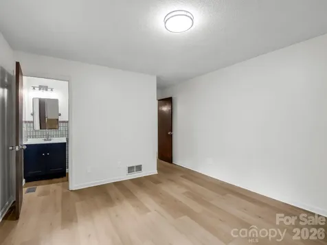 11 Deer Run Drive Asheville NC 28803