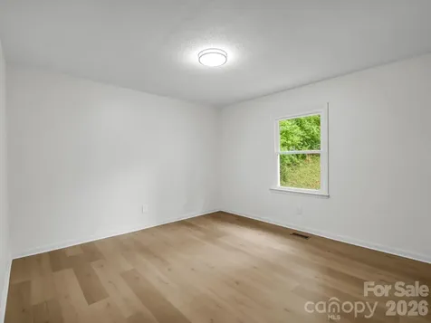 11 Deer Run Drive Asheville NC 28803