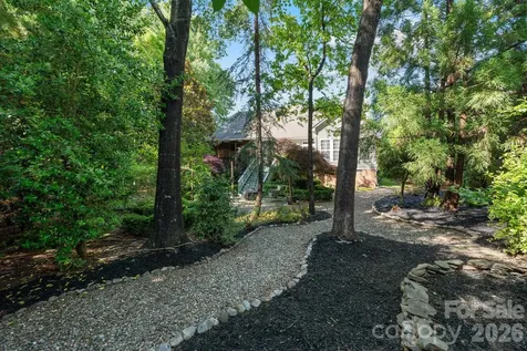 1020 Butterburr Drive Matthews NC 28104