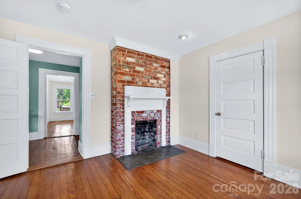 39 Bartlett Street Asheville NC 28801