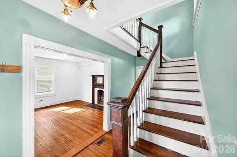 39 Bartlett Street Asheville NC 28801