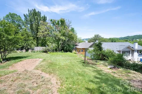 39 Bartlett Street Asheville NC 28801