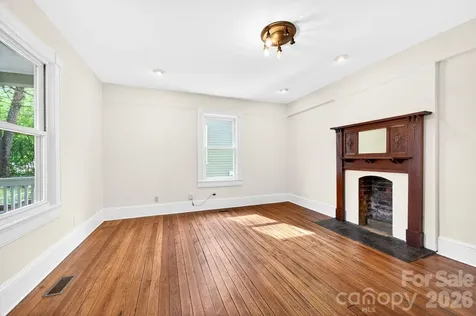 39 Bartlett Street Asheville NC 28801
