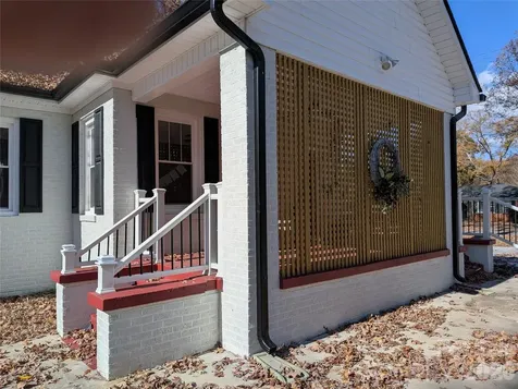 933 W Warren Street Shelby NC 28150
