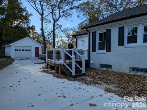 933 W Warren Street Shelby NC 28150