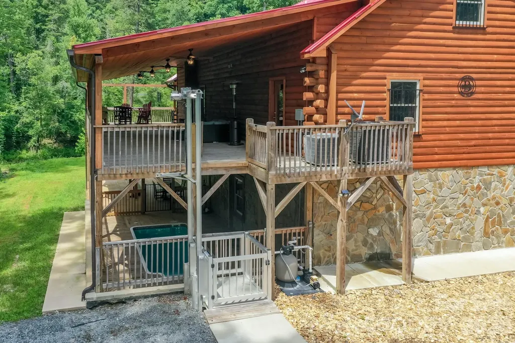 371 Redbird Drive Lake Lure NC 28746