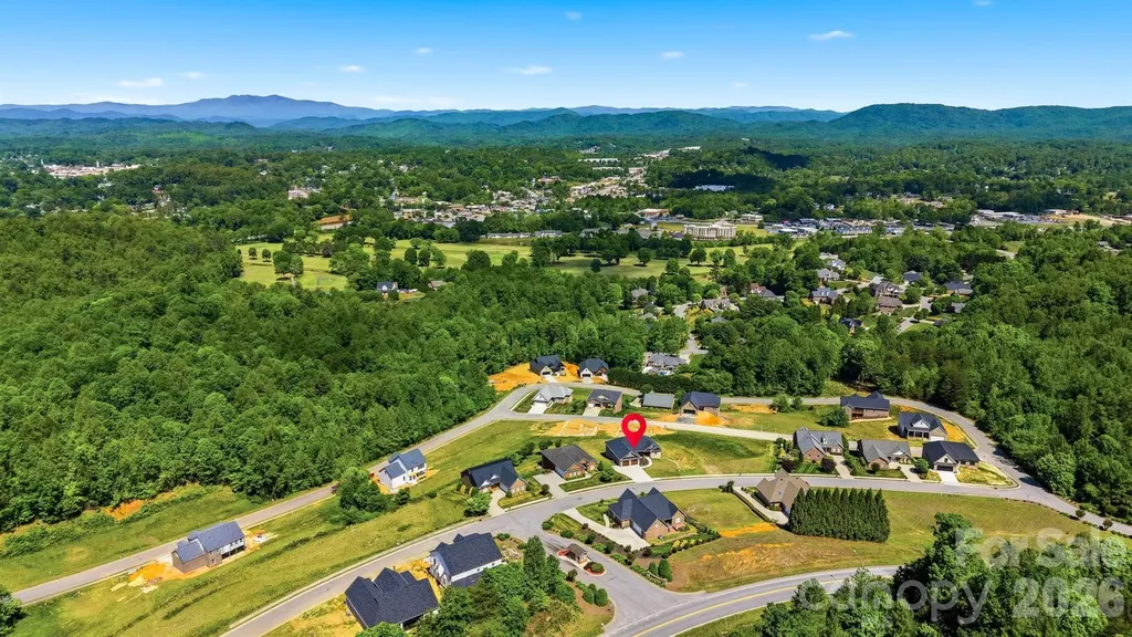 418 Huntington Woods Street SE Lenoir NC 28645