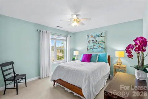 806 Pine Forest Road Charlotte NC 28214