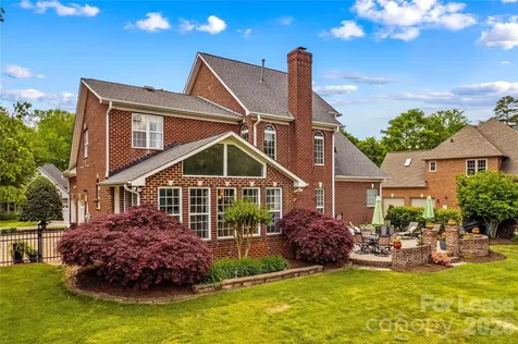 806 Pine Forest Road Charlotte NC 28214