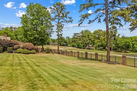 806 Pine Forest Road Charlotte NC 28214