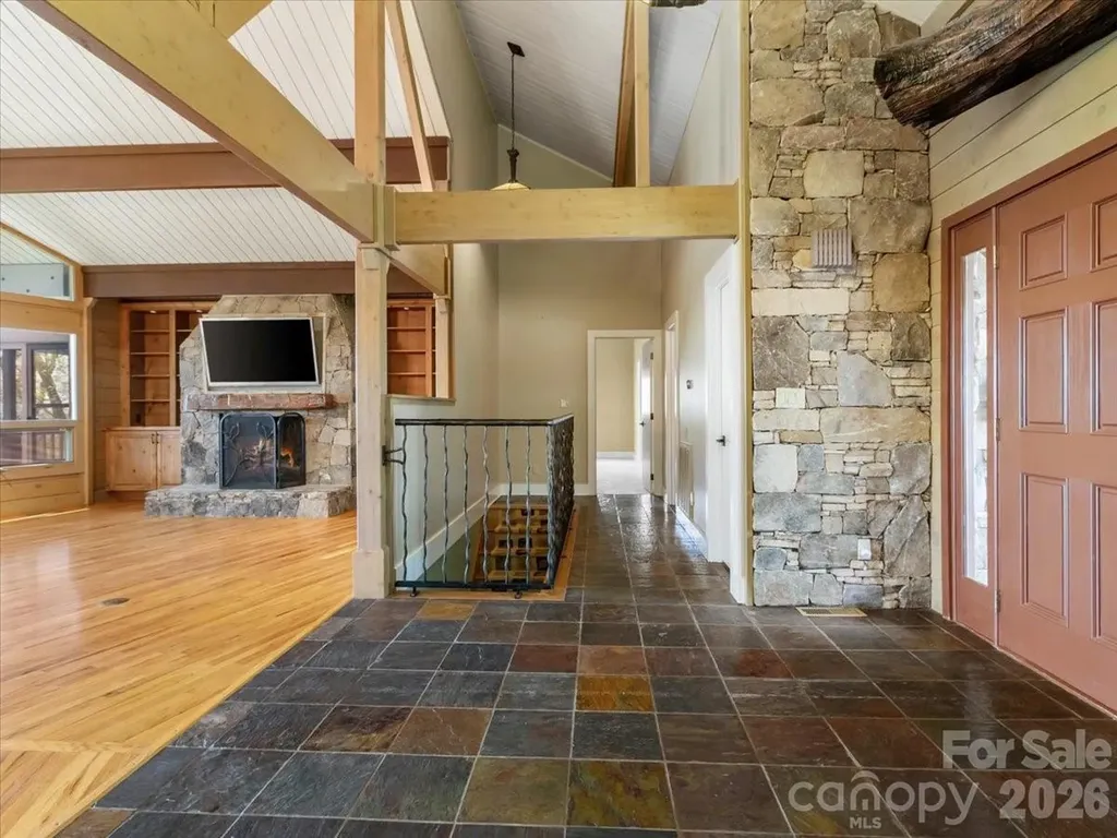 218 Slickrock Road Burnsville NC 28714