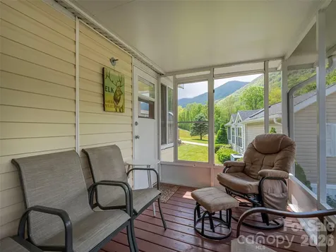 11 Valentine Drive Maggie Valley NC 28751