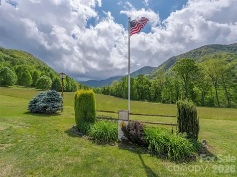 11 Valentine Drive Maggie Valley NC 28751