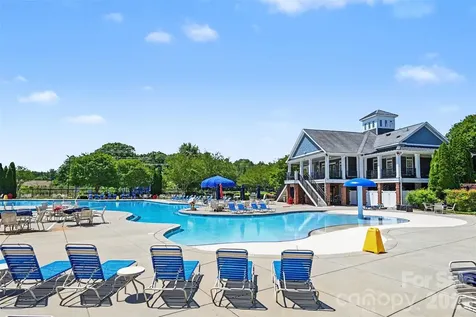 3294 Kelsey Plaza Kannapolis NC 28081