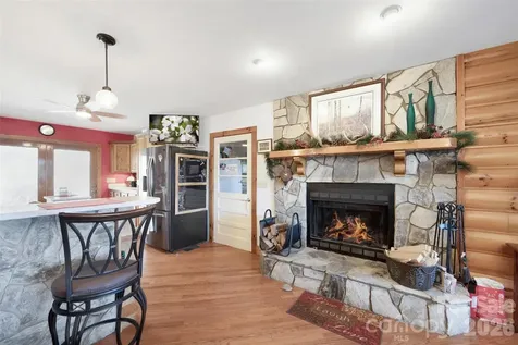 150 Sorghum Drive Waynesville NC 28785