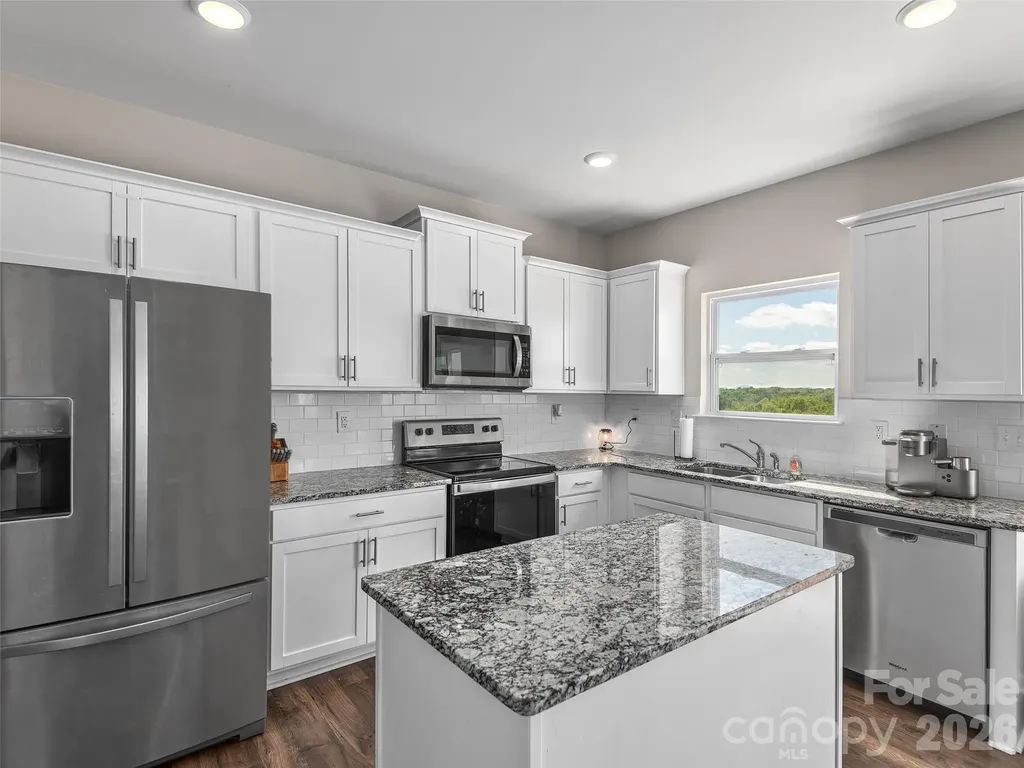 348 Tavernier Lane Candler NC 28715