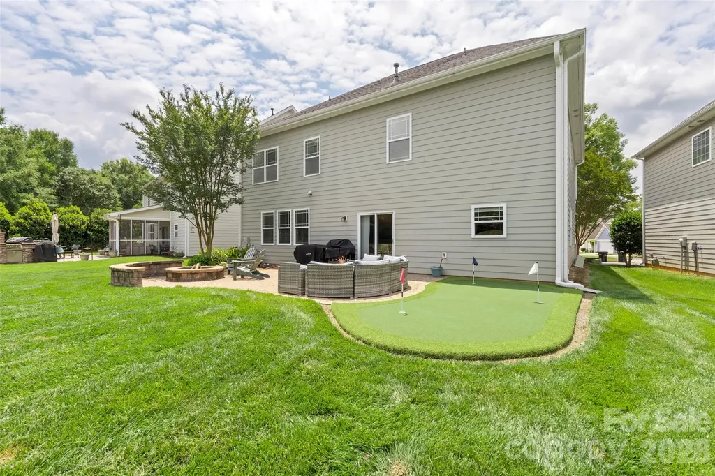 10019 Elizabeth Crest Lane Charlotte NC 28277