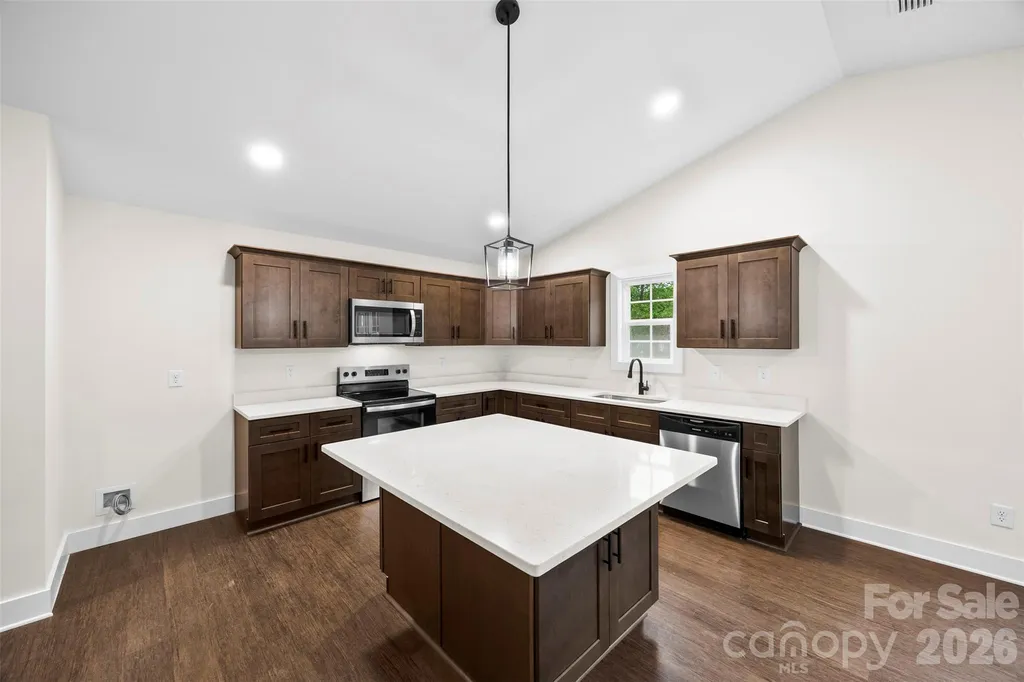 200 Knollwood Circle Albemarle NC 28001