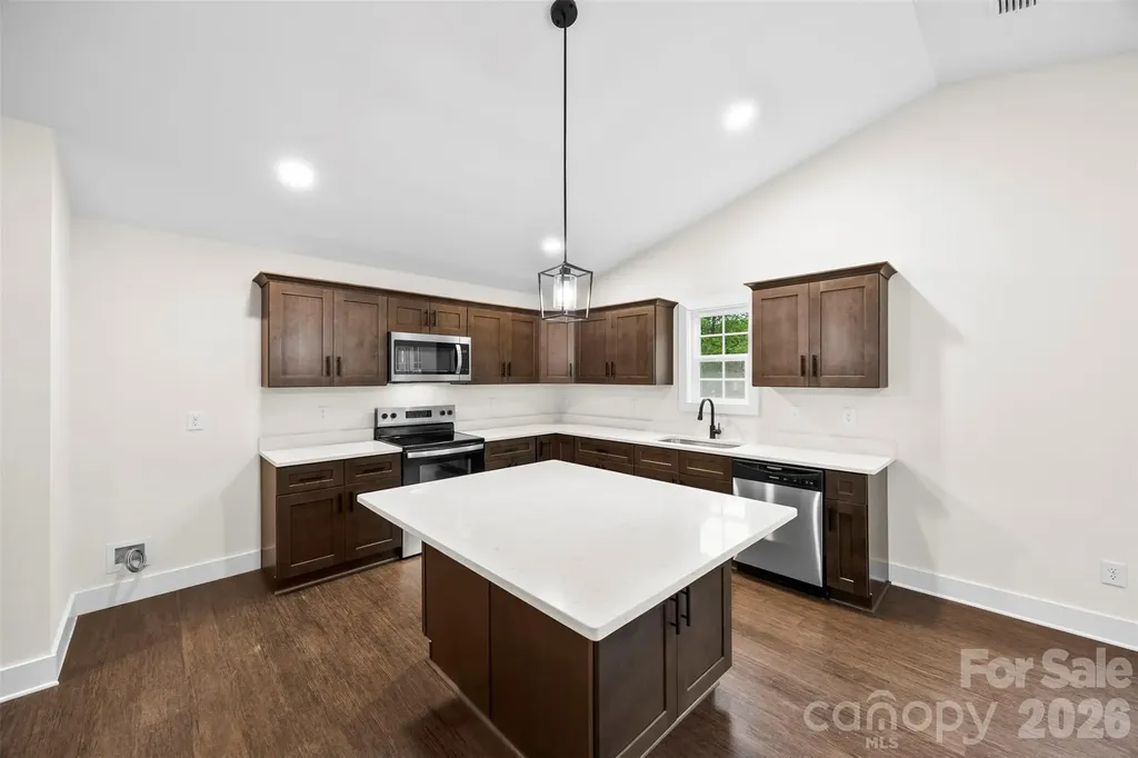 200 Knollwood Circle Albemarle NC 28001