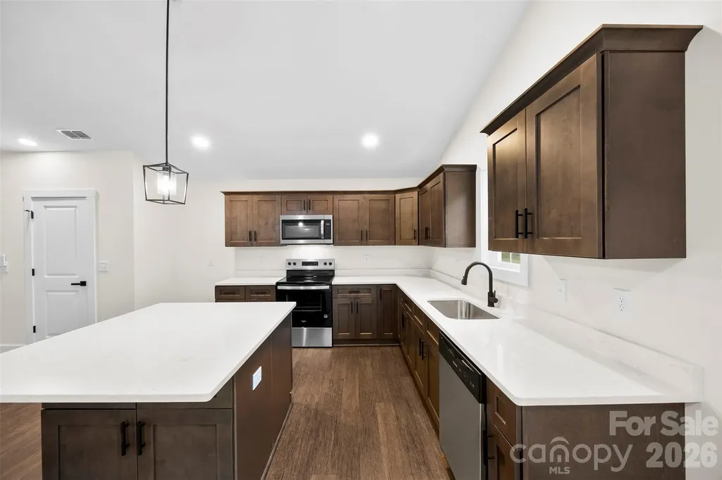 200 Knollwood Circle Albemarle NC 28001