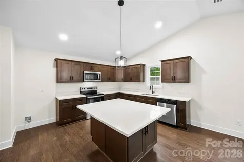 200 Knollwood Circle Albemarle NC 28001