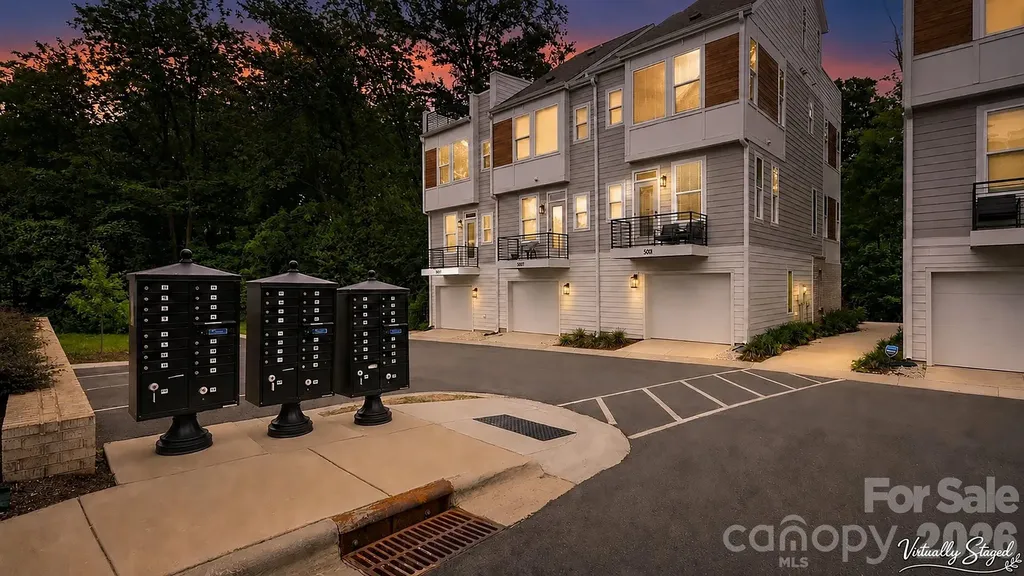 5003 York Park Lane Charlotte NC 28217