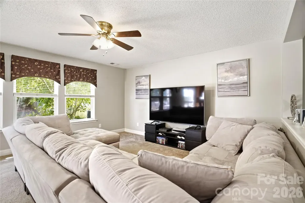 13310 Pontchatrain Avenue Charlotte NC 28273