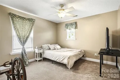 13310 Pontchatrain Avenue Charlotte NC 28273