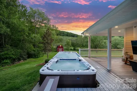 24 Whispering Meadows Drive Fairview NC 28730