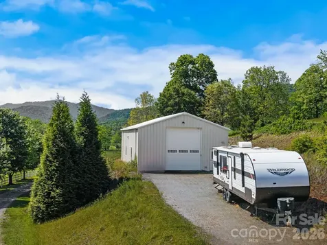 24 Whispering Meadows Drive Fairview NC 28730