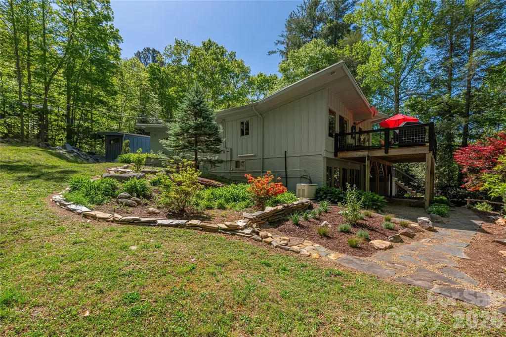 5 Crooked Tree Lane Black Mountain NC 28711