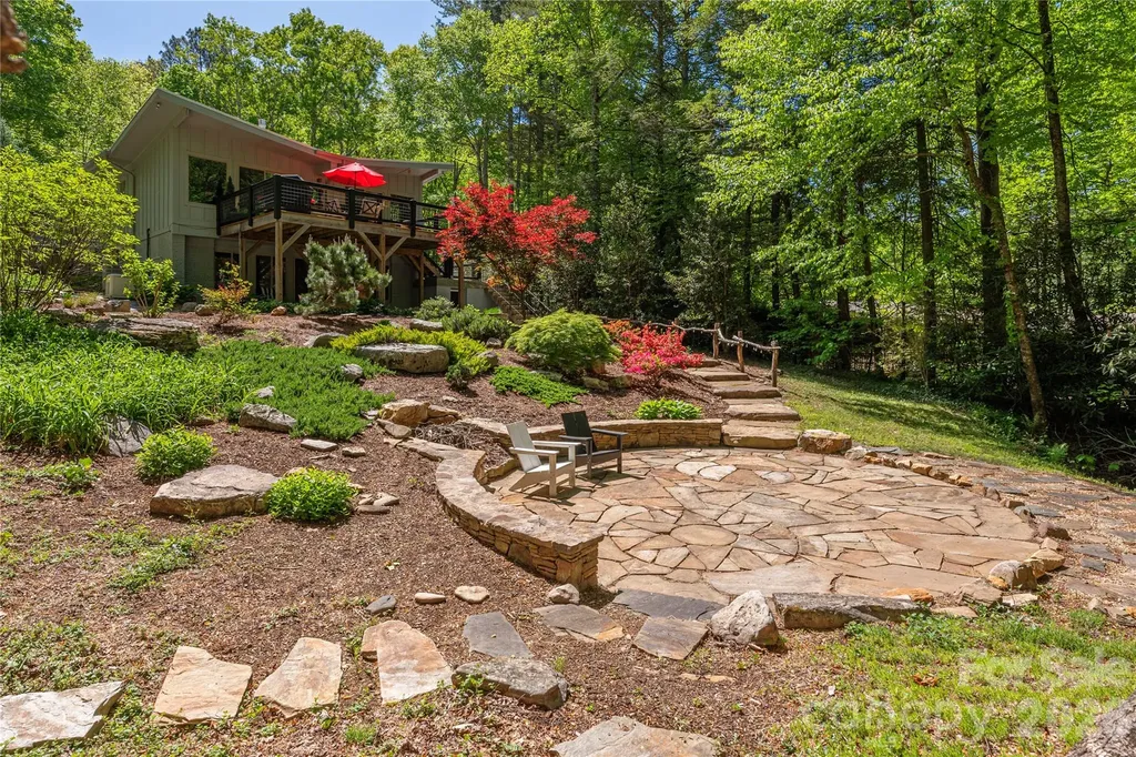 5 Crooked Tree Lane Black Mountain NC 28711