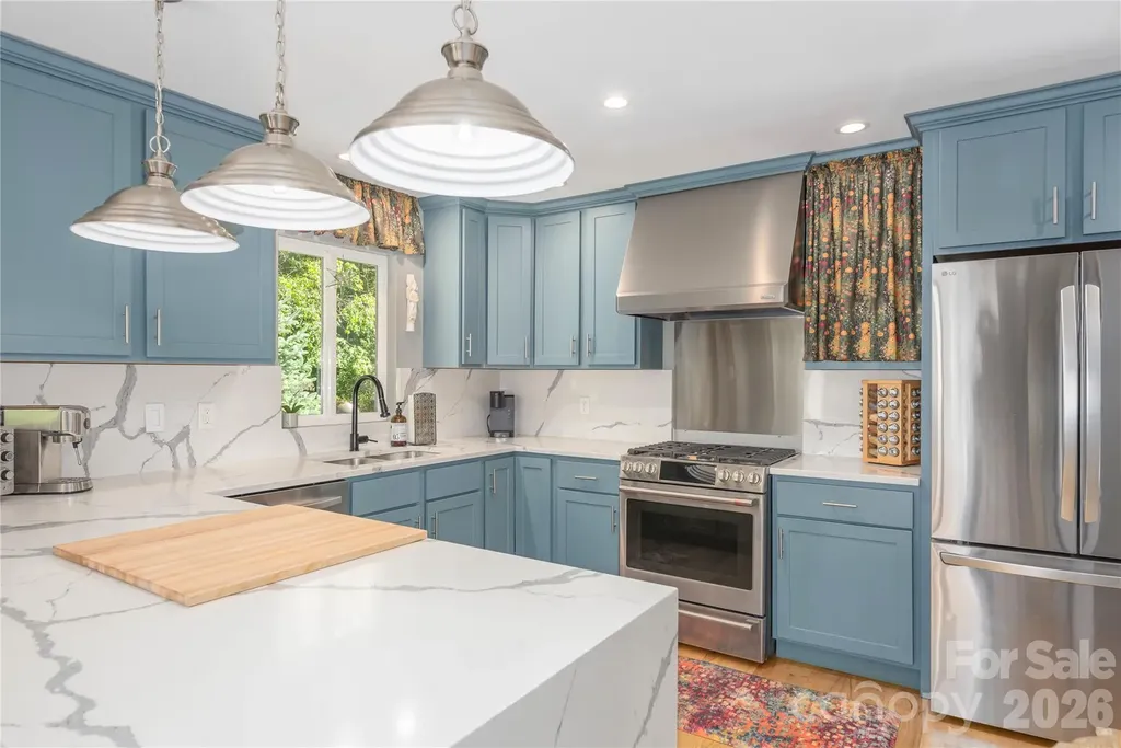 5 Crooked Tree Lane Black Mountain NC 28711