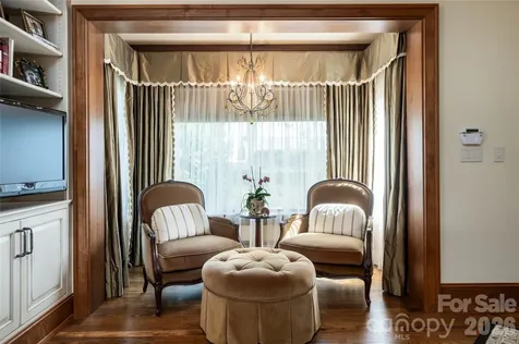 83 Summit Tower Circle Asheville NC 28804